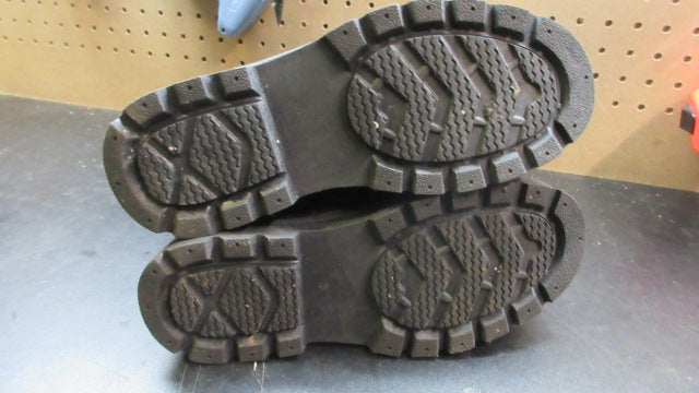 Load image into Gallery viewer, Used WFS Winter Snow Boots - Size 6
