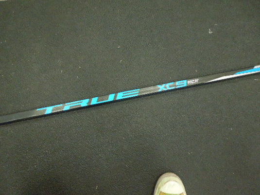Used True XC9 ACF Right Hand Hockey Stick 40 Flex