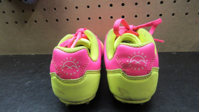 Load image into Gallery viewer, Used Victor Soccer Cleats - Size Youth 1
