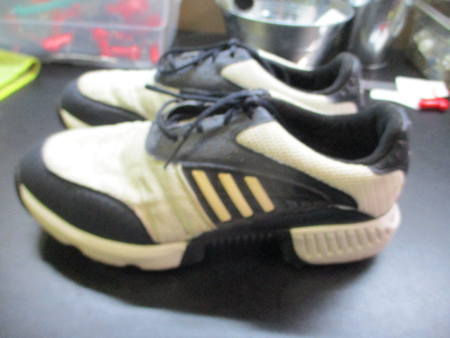 Load image into Gallery viewer, Used Adidas Golf Shoes Size 9
