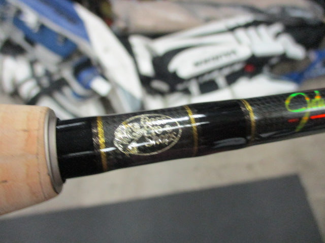 Load image into Gallery viewer, Bass Pro Shops Johnny Morris Signature series jx70mht Fishing Pole
