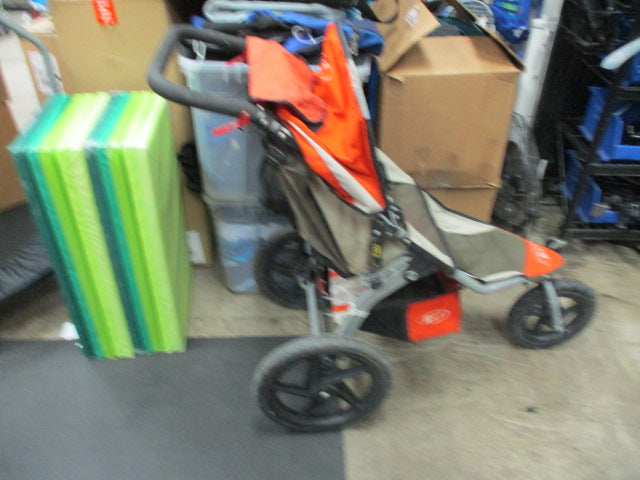Load image into Gallery viewer, USED BOB JOGGING STROLLER (STRAPS NO GOOD)
