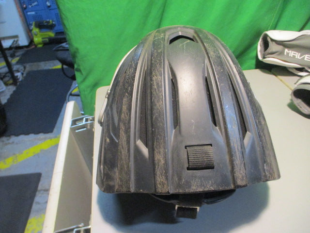 Load image into Gallery viewer, Used All Star MVP Baseball Catchers Helmet Size Unknown

