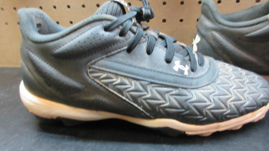 Used Under Armour Leadoff Low RM 3.0 Baseball Cleats - Size 5.5 Youth