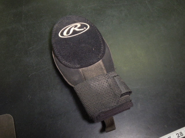 Load image into Gallery viewer, Used Rawlings Sliding Mitt Size Youth
