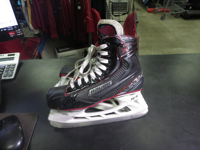 Load image into Gallery viewer, Used Bauer Vapor X2.7 Hockey Skates Size 4
