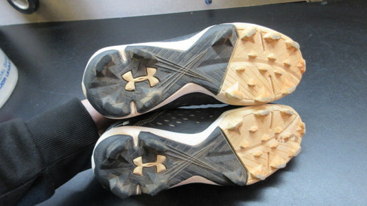 Used Under Armour Leadoff Low Baseball Cleats - Size Youth 1
