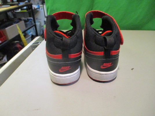 Used Nike Mid Youth 1 Basketball Shoes