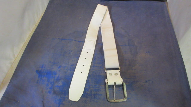 Load image into Gallery viewer, Used Champro White Belt Size Adult
