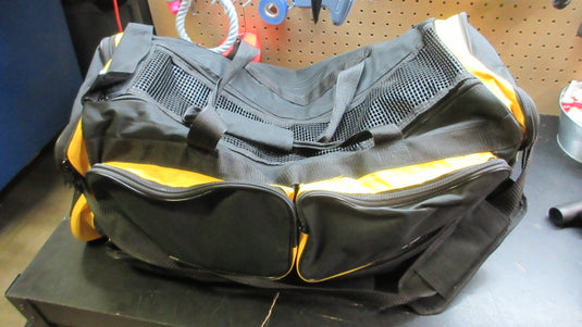 Used Victory Martial Arts Duffle Bag - Size Large