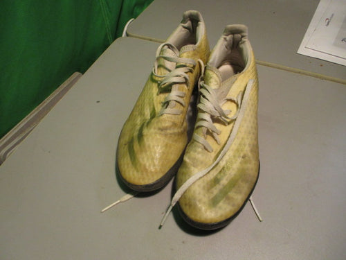 Used Adidas Indoor Soccer Shoes Size 8.5