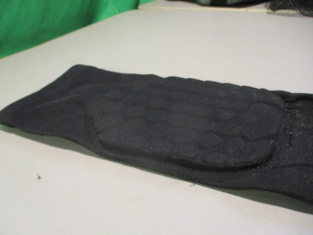 Load image into Gallery viewer, Used McDavid Padded Compression Sleeve
