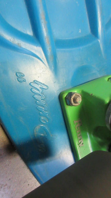 Load image into Gallery viewer, Used Penny Skateboard Australia Since Forever 22&quot; Pennyboard - small wear
