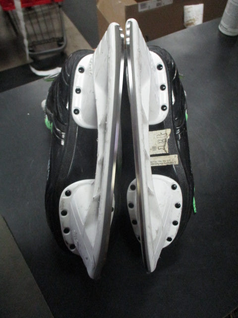 Used Bauer XLS Hockey Unkown Size