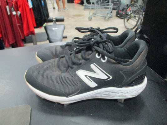 Used New Balance Fresh Foam 7.5 Metal Baseball Cleats