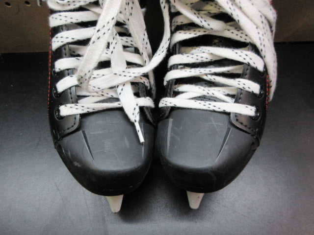 Load image into Gallery viewer, Used CCM Jetspeed FT340 Ice Skate Junior Hockey Skates - Size 1
