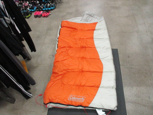 Load image into Gallery viewer, Used Coleman Montauk 20 Deg F Sleeping Bag

