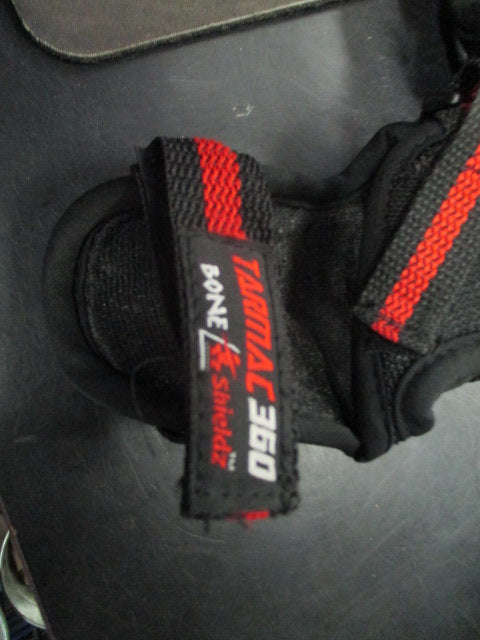 Load image into Gallery viewer, Used Bone Shieldz Tarmac 360 Adult Skating Wrist Guard
