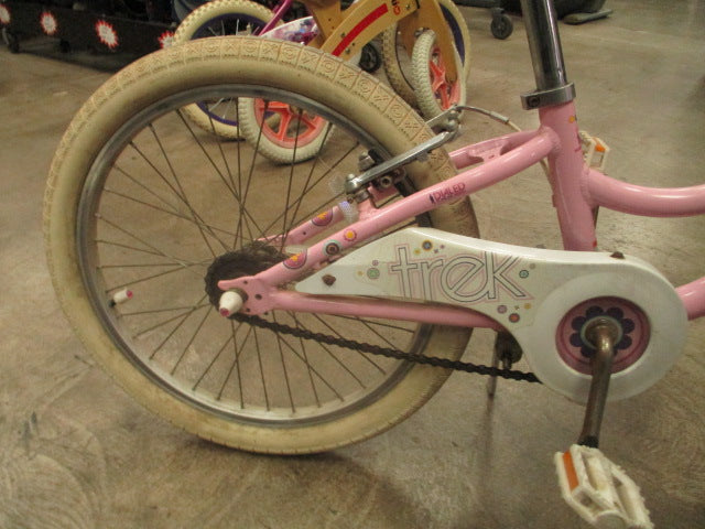 Load image into Gallery viewer, Used Trek Mystic 20" Girls Bike
