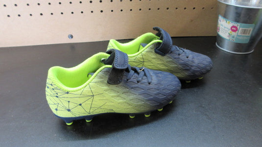 Used Deja Tu Huella Soccer Cleats - Size Youth 12