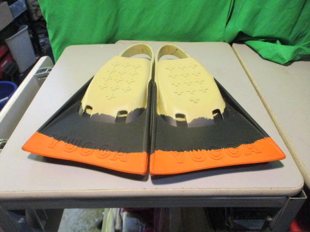 Load image into Gallery viewer, Used Yucca Small 14&quot; Swim Fins
