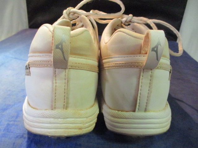 Load image into Gallery viewer, Used Mizuno Metal Softball Cleats Size 8.5
