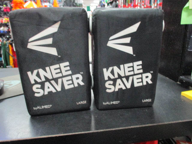 Load image into Gallery viewer, Used Easton Knee Savers Lare Black Catchers Knee Savers
