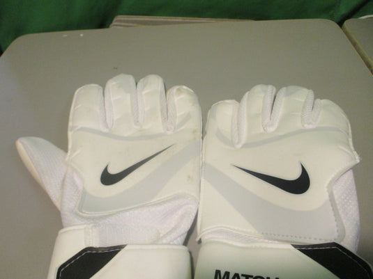 Used Nike Match Size 9 Soccer Goalie Gloves
