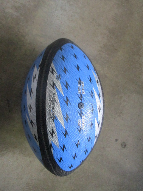 Load image into Gallery viewer, Used Wilson Nemesis Junior Football
