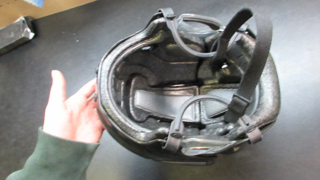 Load image into Gallery viewer, Used Bauer Hockey Helmet
