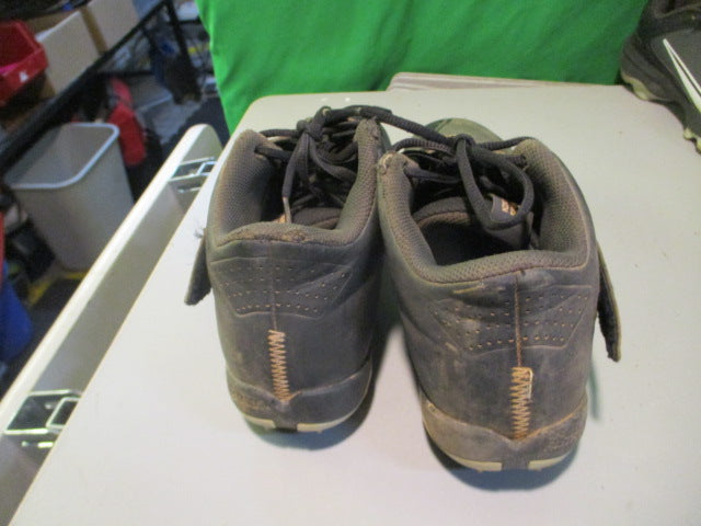 Load image into Gallery viewer, Used Nike Trout Size 8 Cleats
