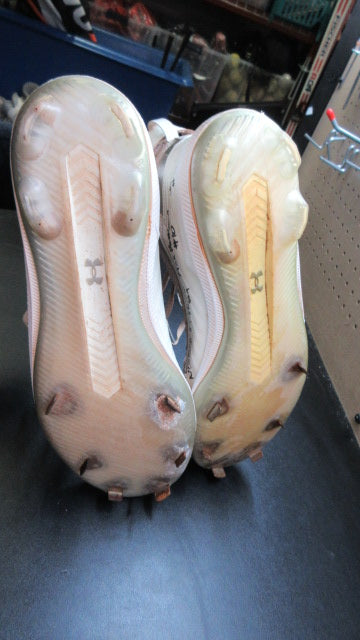 Load image into Gallery viewer, Used Under Armour BH Metal Cleats - Size 14
