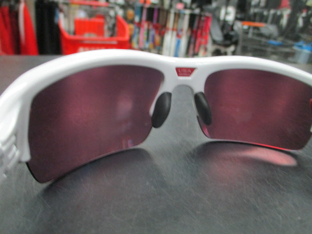 Load image into Gallery viewer, Used Oakley Flak 2.0 White/Black Sunglasses
