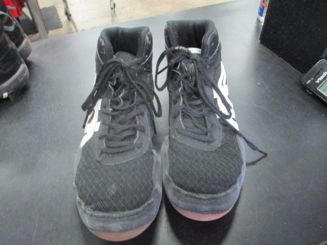 Load image into Gallery viewer, Used Asics Matflex Size 5.5 Wrestling Shoes
