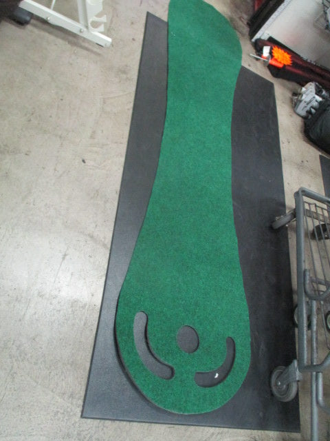 Used Grassroots Deluxe Par 1 Putt-A-Bout Putting Mat