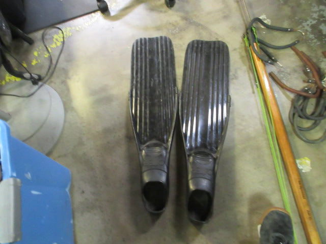 Load image into Gallery viewer, Used OMER Millennium Long Fin  Deep Dive Fins Size 9/11 34&quot;

