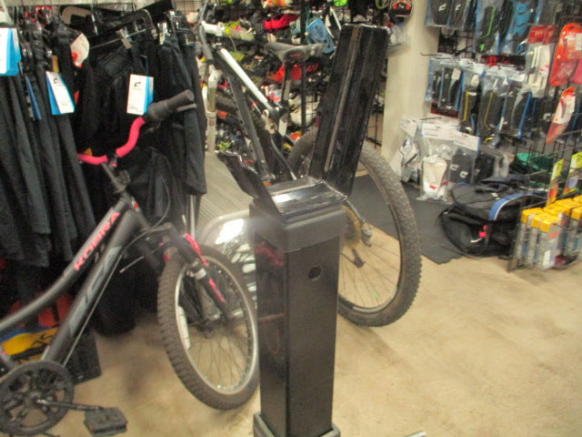 Load image into Gallery viewer, Used 2 Piece Adjustable Squat Rack
