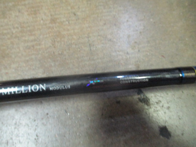 Load image into Gallery viewer, Used Bass Pro Shops Pro Qualifier 70 Million 7" Fishing Pole
