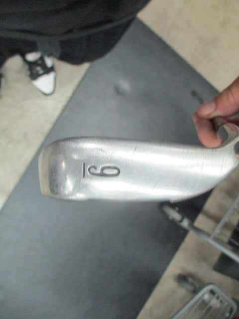 Load image into Gallery viewer, Used Callaway Big Bertha 9 Iron - RH
