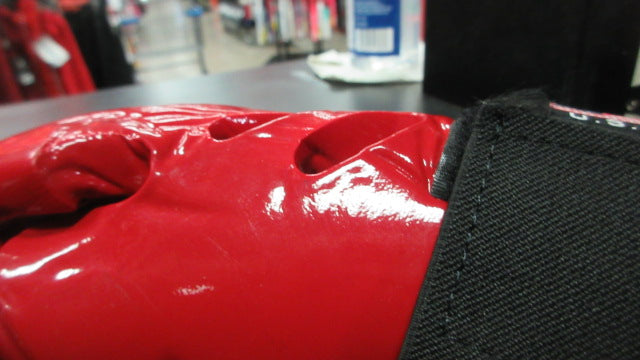 Load image into Gallery viewer, Used Used Champion Youth Small Martial Arts Taekwondo Sparring Gloves
