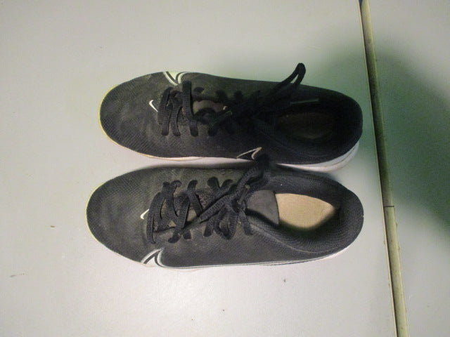 Load image into Gallery viewer, Used Nike vapor Size Youth 2 Cleats
