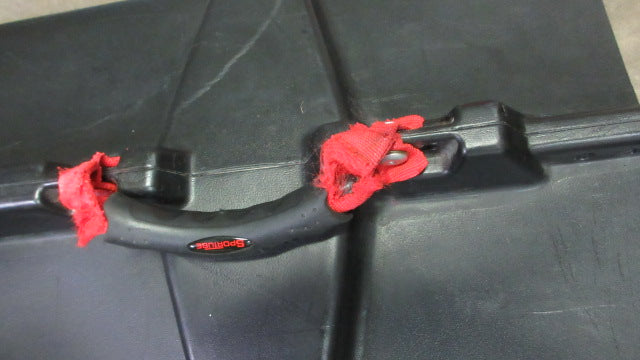 Load image into Gallery viewer, Used SportTube Double Ski Hard Case Wit Wheels (SOME DAMAGE)
