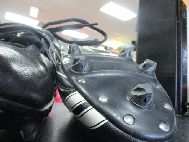 Load image into Gallery viewer, Used Reebok NFL Player Mens 13 Football Cleats
