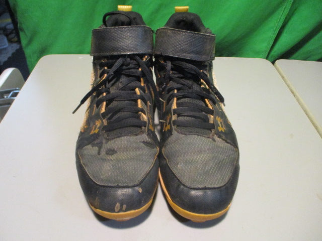 Load image into Gallery viewer, Used Under Armour BH Size 8 Baseball Cleats
