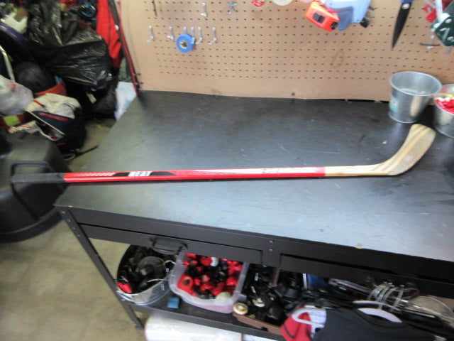 Load image into Gallery viewer, Used CCM Heat Hockey Stick - 48"
