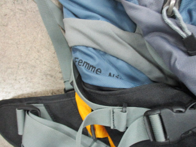 Load image into Gallery viewer, Used Marmot Femme Nikita 50 Hiking Backpack

