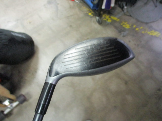 Load image into Gallery viewer, Used TaylorMade SLDR 3 Hybrid 19 Deg
