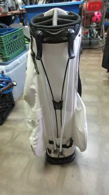 Load image into Gallery viewer, Used Callaway Solaire Golf Stand Bag w Carry Strap - stains and tear in bag
