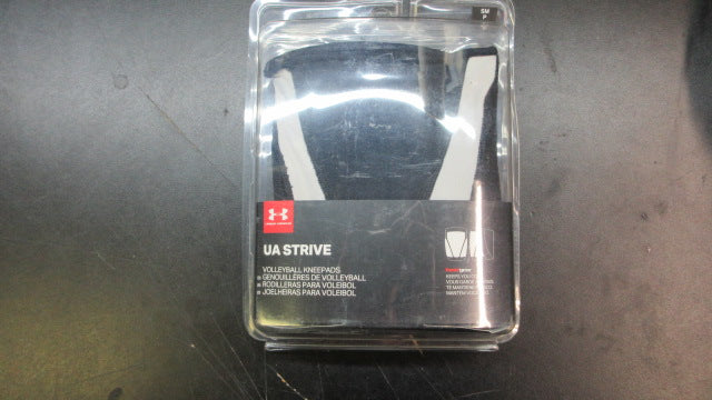 Load image into Gallery viewer, Under Armour UA Strive Volleyball Knee Pads - Size Medium
