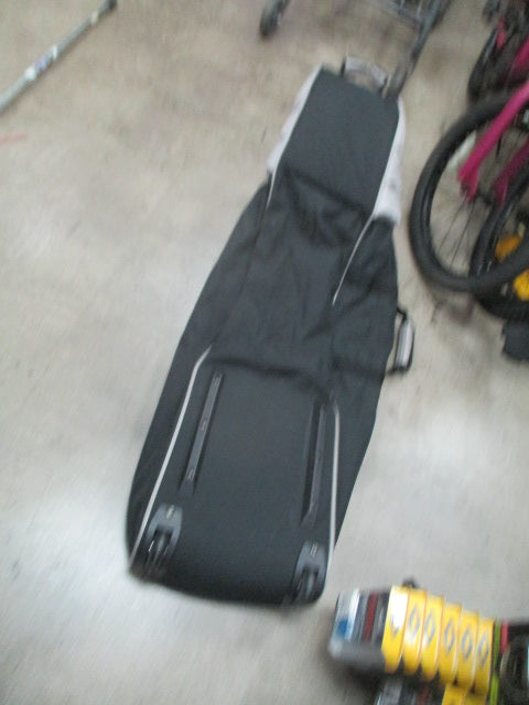 Load image into Gallery viewer, Used Gear Golf Soft Golf Travel Bag
